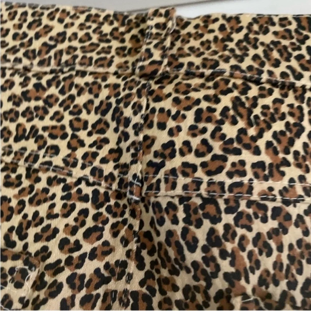 BOSSE Leopard Print Skinny Stretch Tan And Black Pants size 4